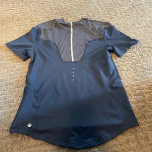 Men’s Lululemon running shirt small